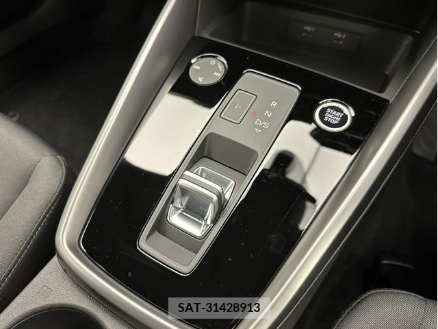 Audi A3 2023-08 395736-11