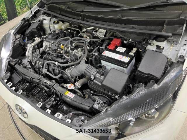 Toyota YARIS 2022-03 215558-18
