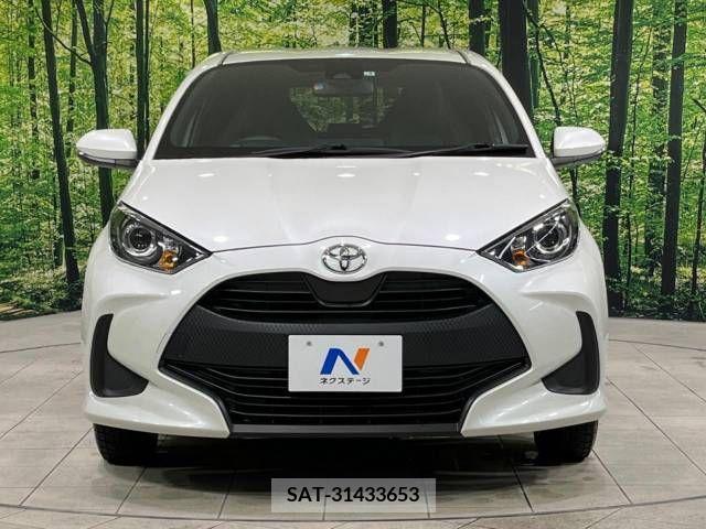 Toyota YARIS 2022-03 215558-14