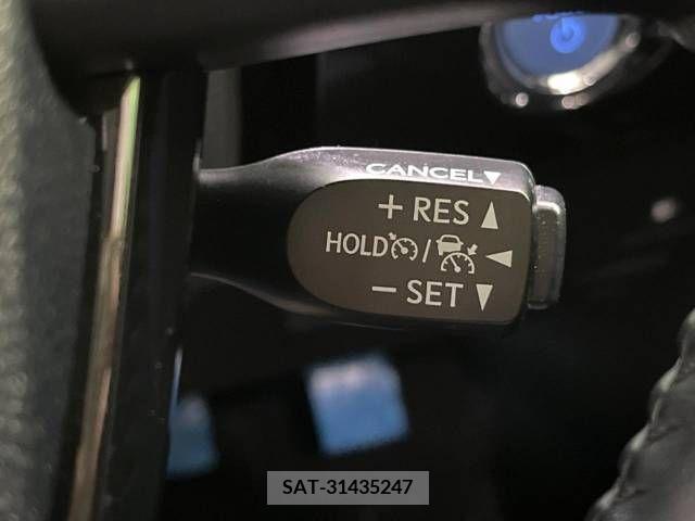 Toyota PRIUS 2019-07 322553-5