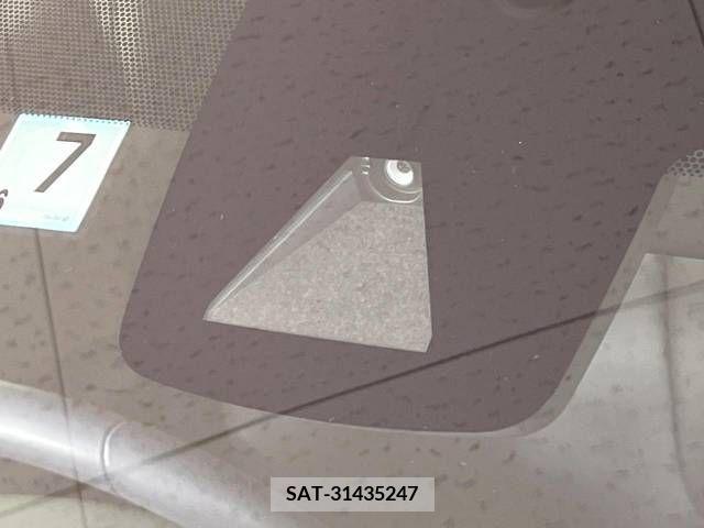 Toyota PRIUS 2019-07 322553-4