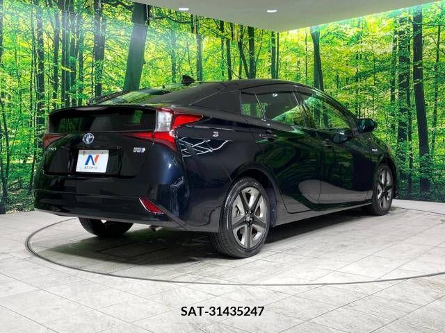 Toyota PRIUS 2019-07 322553-17