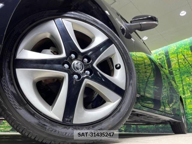 Toyota PRIUS 2019-07 322553-13