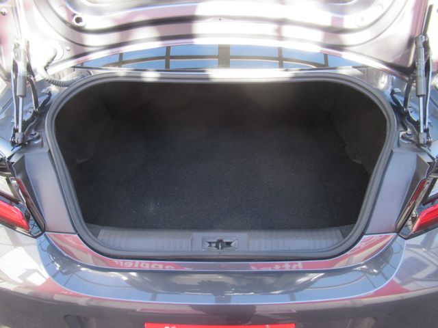 Subaru BRZ 2021-09 180741-10
