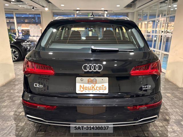 Audi Q5 2018-05 219516-2