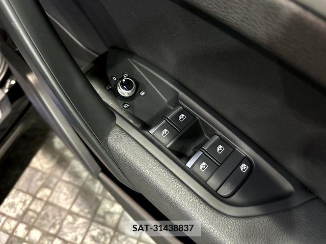 Audi Q5 2018-05 219516-18