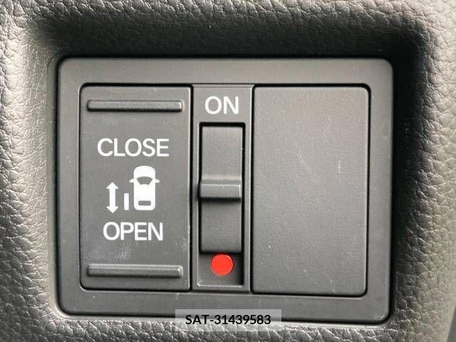 Honda N BOX CUSTOM 2020-06 330566-2