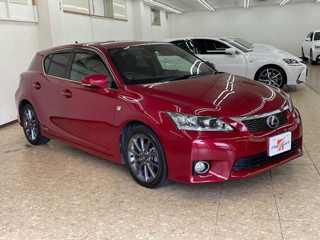 Lexus CT 2011-03 189978-2