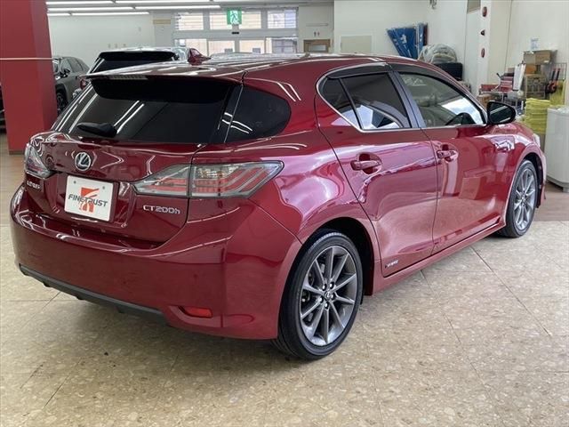 Lexus CT 2011-03 189978-4