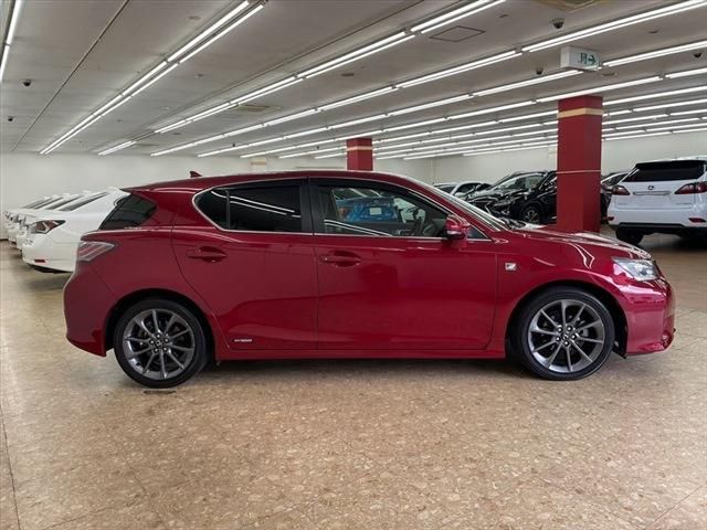 Lexus CT 2011-03 189978-3