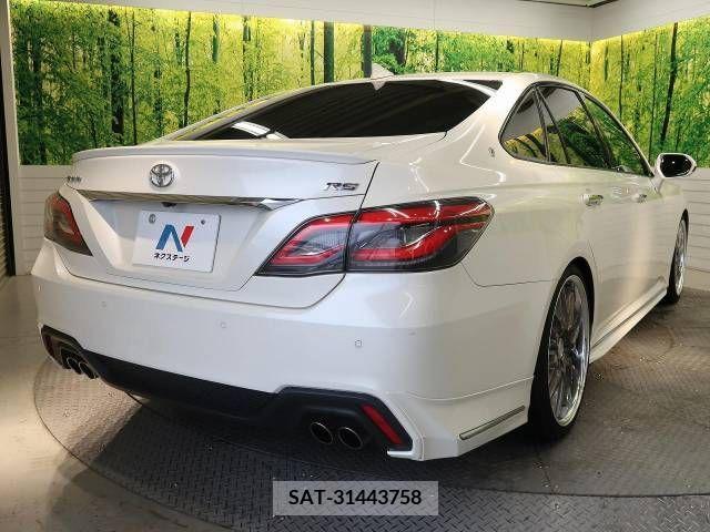 Toyota CROWN SEDAN 2018-07 384369-17