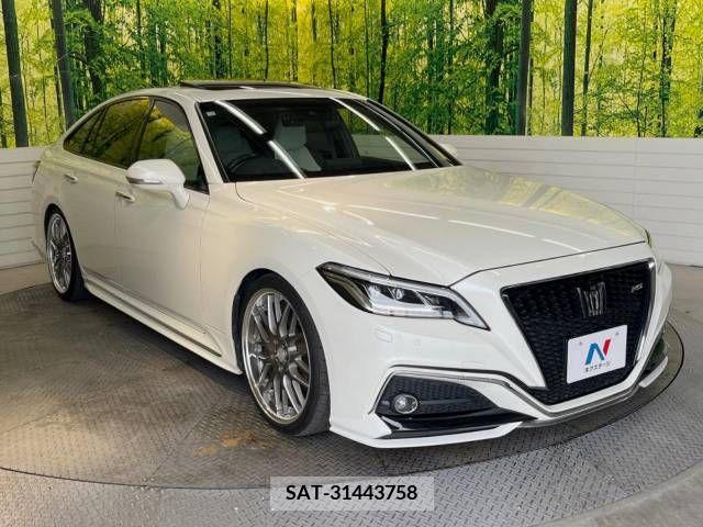 Toyota CROWN SEDAN 2018-07 384369-16