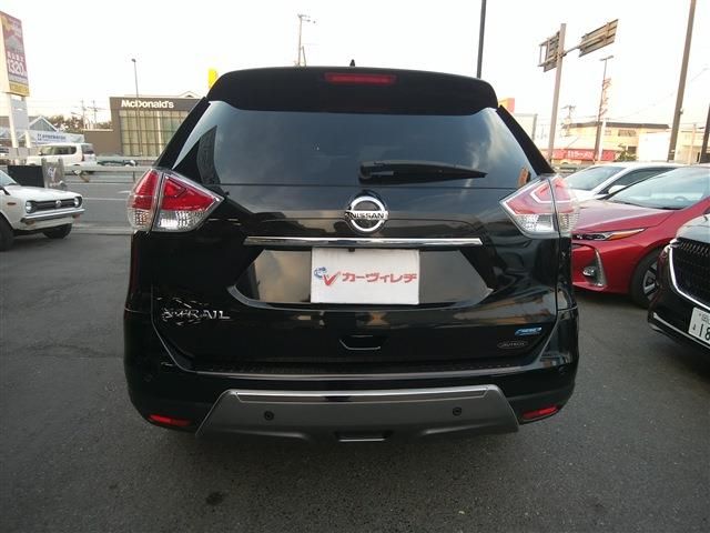 Nissan X-TRAIL 2017-02 188480-6