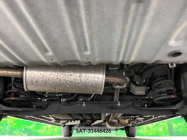 Nissan SERENA 2018-02 284165-19