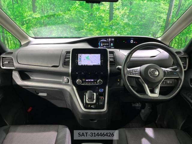Nissan SERENA 2018-02 284165-1