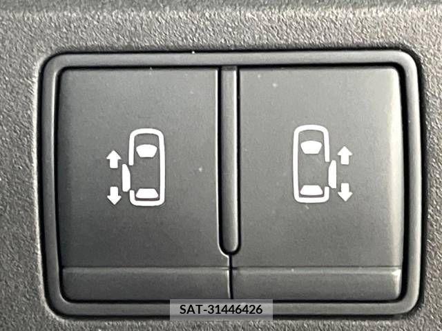 Nissan SERENA 2018-02 284165-4