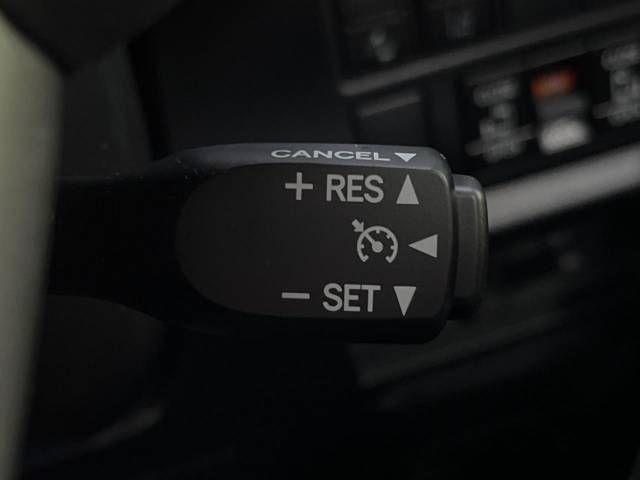 Toyota VOXY 2019-09 14432-6