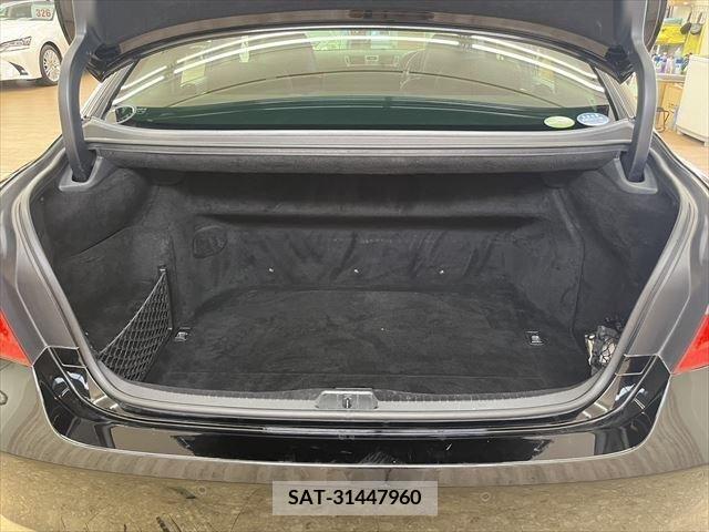 Lexus LS 2011-09 391881-10