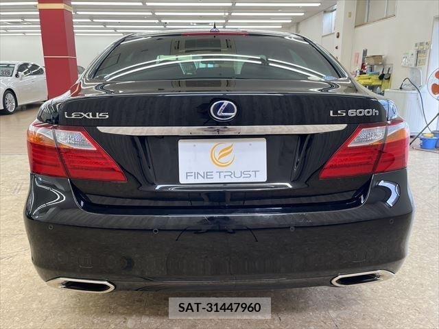 Lexus LS 2011-09 391881-18