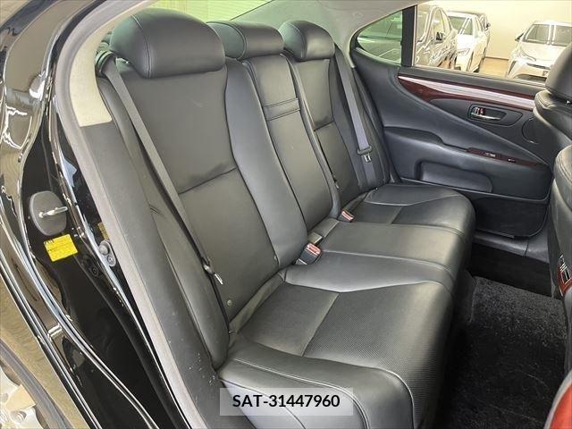 Lexus LS 2011-09 391881-9