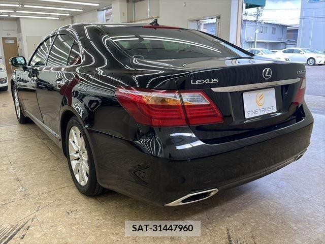 Lexus LS 2011-09 391881-20