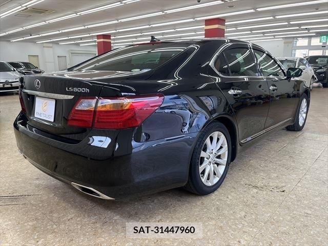Lexus LS 2011-09 391881-19