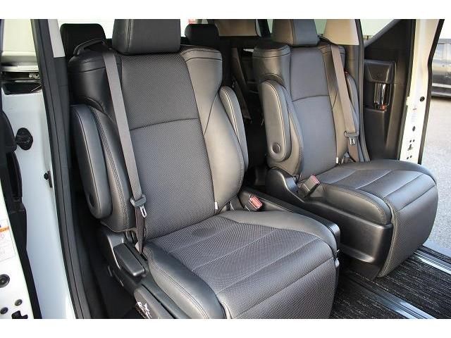 Toyota VELLFIRE 2018-11 18679-13