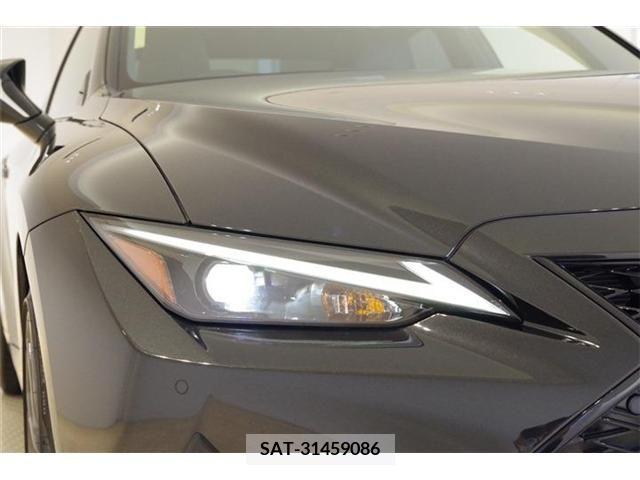 Lexus IS 2022-11 397095-25