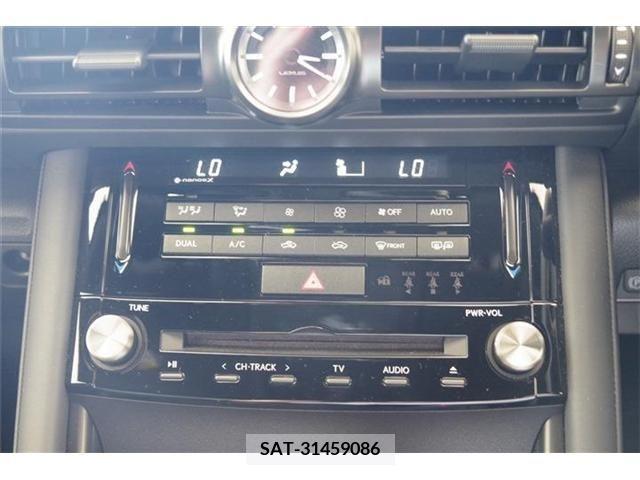 Lexus IS 2022-11 397095-12