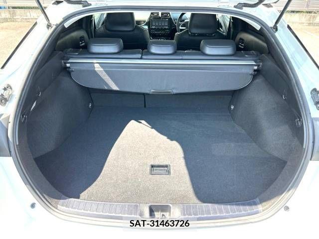 Toyota PRIUS 2018-05 387335-10