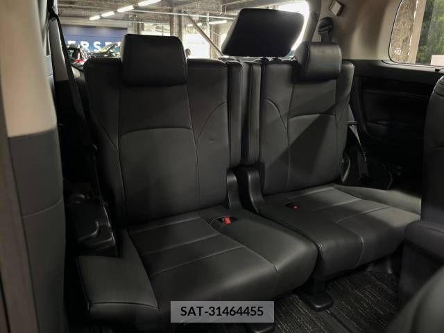 Toyota ALPHARD 2017-03 378659-10