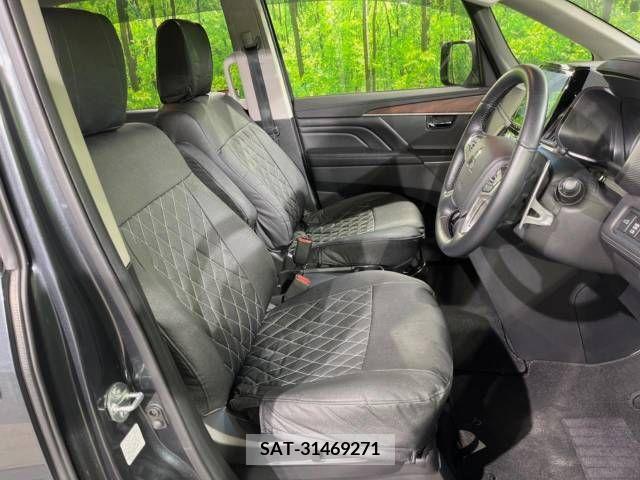 Mitsubishi DELICA D5 2022-07 339897-8
