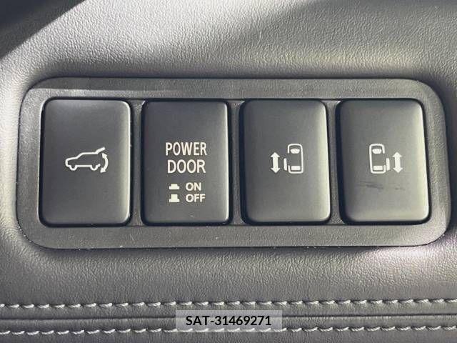 Mitsubishi DELICA D5 2022-07 339897-7