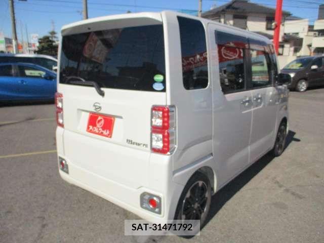 Daihatsu WAKE 2017-03 210660-5