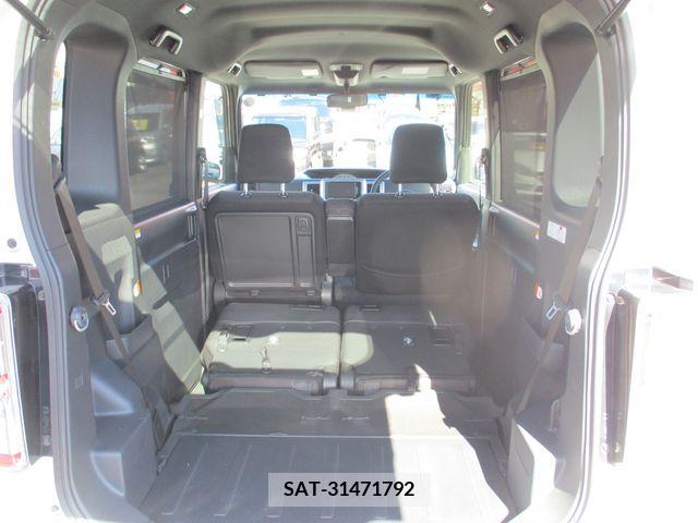 Daihatsu WAKE 2017-03 210660-10