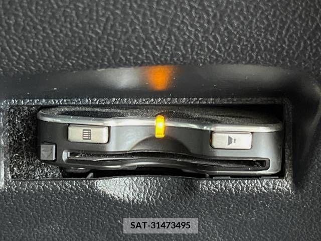 Toyota PRIUS 2019-06 281796-6