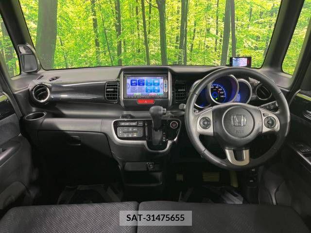 Honda N BOX 2015-02 306838-1