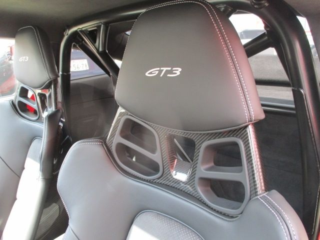 Porsche 911 2023-02 2688-18