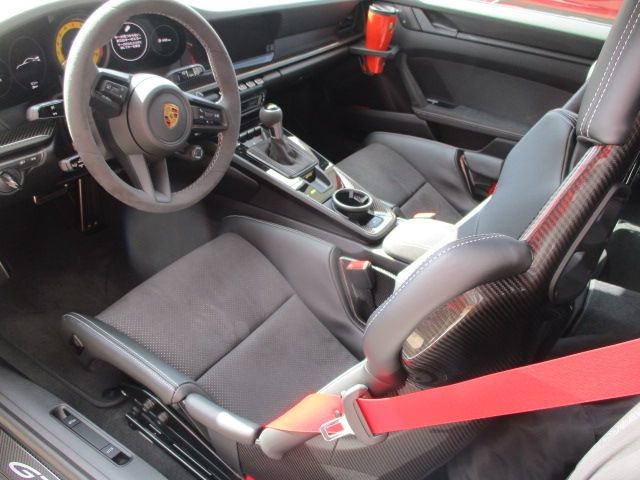 Porsche 911 2023-02 2688-2