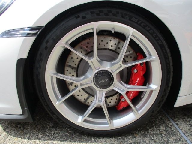 Porsche 911 2023-02 2688-16