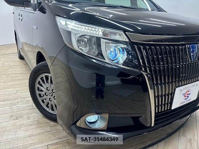Toyota ESQUIRE 2017-02 359812-18
