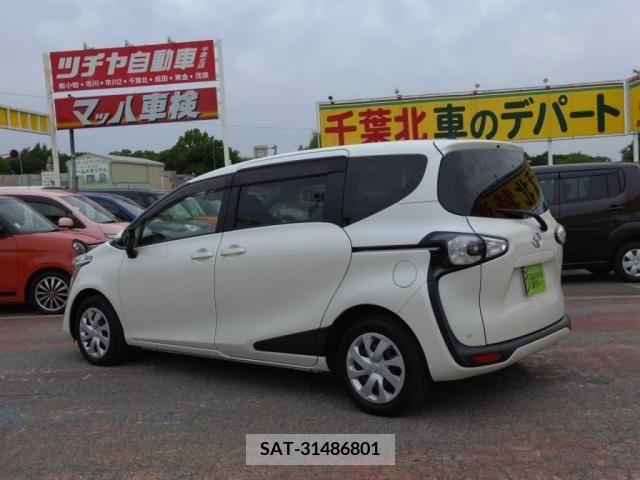 Toyota SIENTA 2016-09 386373-11