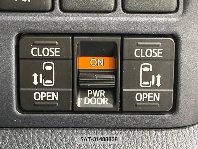Toyota VOXY 2016-09 370292-3