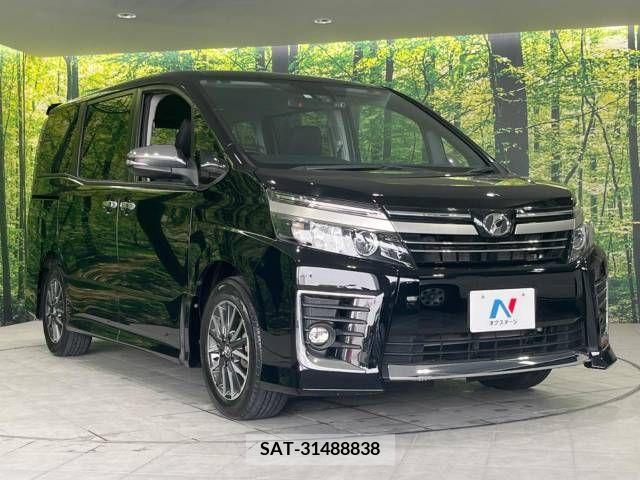 Toyota VOXY 2016-09 370292-17