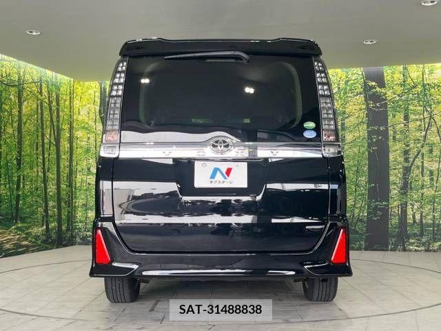 Toyota VOXY 2016-09 370292-16