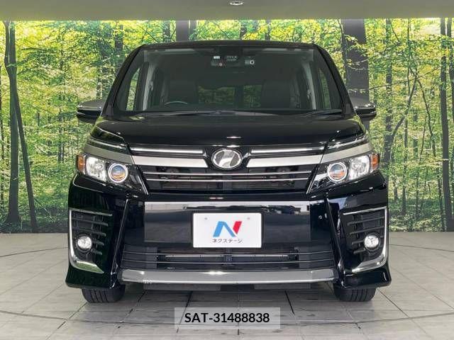 Toyota VOXY 2016-09 370292-15