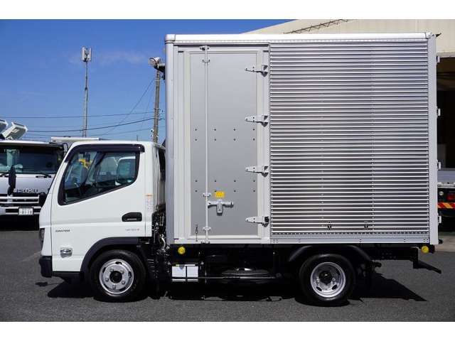 Mitsubishi CANTER 2023-03 181163-2
