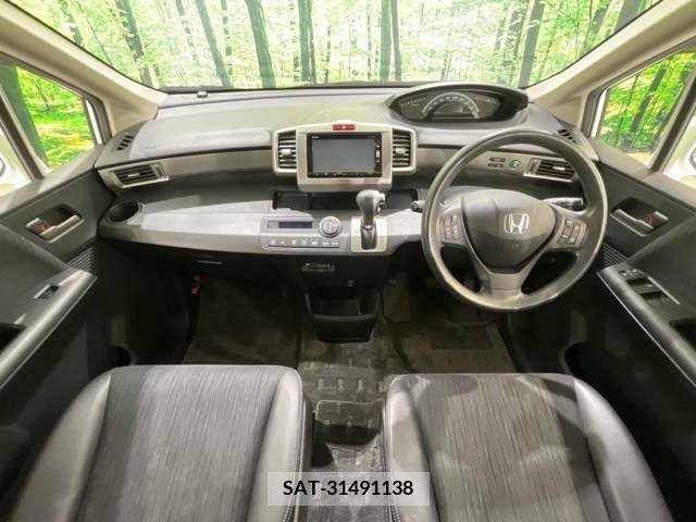 Honda FREED 2015-12 302873-1