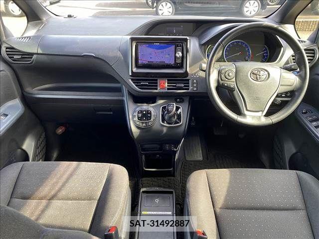 Toyota VOXY HYBRID 2015-05 289341-1