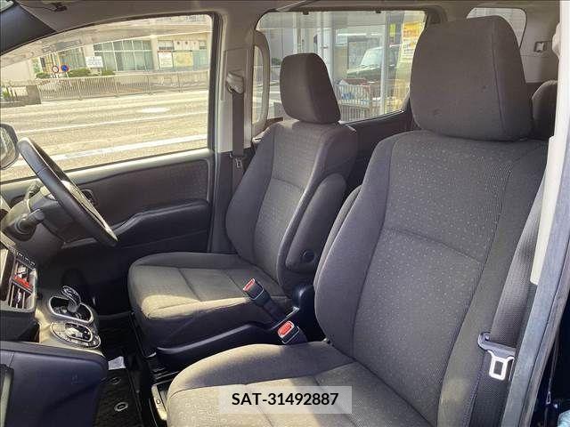 Toyota VOXY HYBRID 2015-05 289341-3